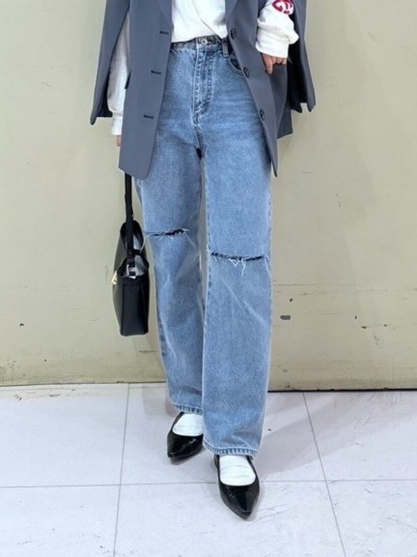 「春のおしゃ見えテクニック、ストリート、春服みてみて、休日スタイル、大人カジュアル、シンプルコーデ、ジャケットスタイル、お洒落さんとつながりたい、春服、着回しコーデ、オトナカワイイ、シンプル、パンツコーデ、お出かけ、いいね、save、フォローお願いします🤑」｜「FREE'S MARTの［セットアップ対応］2WAYオーバーサイズジャケット（テーラードジャケット、グレー系）」を使った、yukaさん（レディース・160cm）の春コーディネートの5枚目の写真