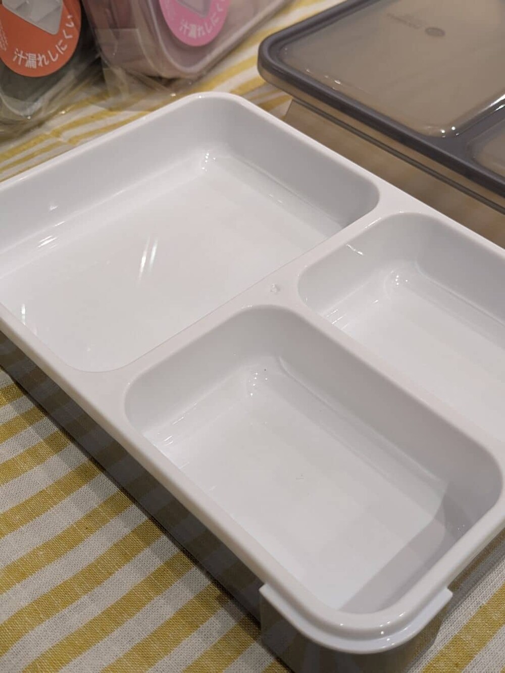 その他のお弁当箱、その他のお弁当箱、その他のお弁当箱を着用したレディースの冬コーディネートの2枚目の写真