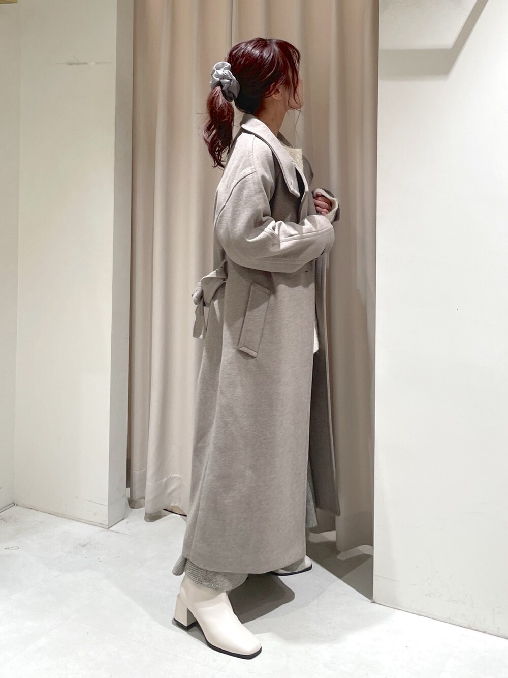 「骨格ウェーブ、ブルべ夏、低身長、低身長コーデ、低身長女子、ブーツ、コート、マーメイドスカート、ニット、ホワイトコーデ、クリスマスに着たい服、冬アウター、きれいめカジュアル、大人コーデ、ニットコーデ」｜「FREE'S MARTの◆[低身長サイズ/Sシリーズ]ツイードマーメイドスカート（スカート、ベージュ系）」を使った、harunaさん（レディース・149cm）の冬コーディネートの5枚目の写真
