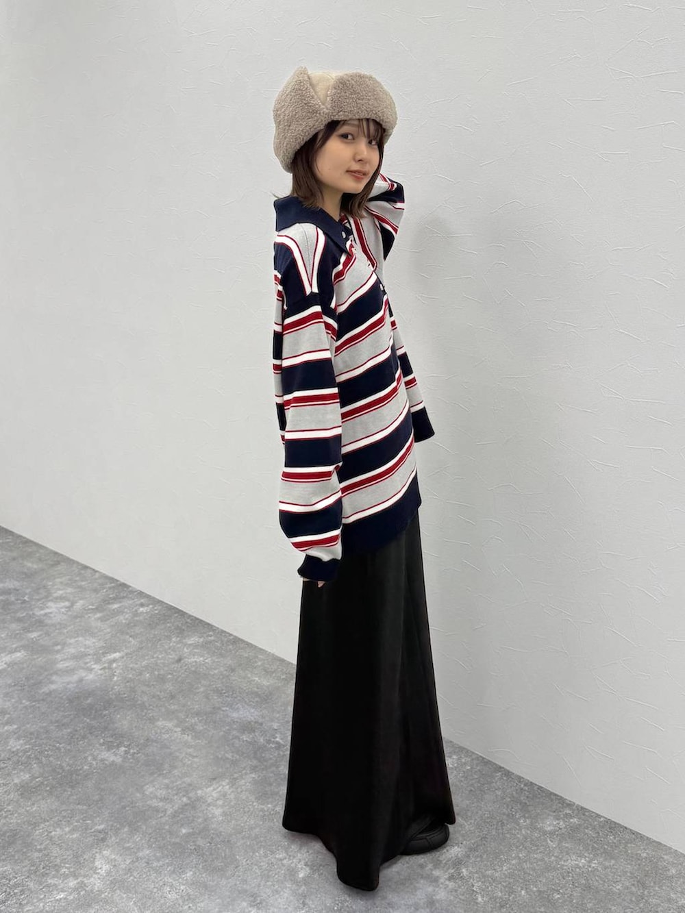 「女子会、ローリーズスタイル_LOWRYS FARM、カジュアル、LOWRYS FARM」｜「LOWRYS FARMのストレッチサテンスカート　 290120（スカート、ホワイト系）」を使った、なつきさん（レディース・157cm）の夏コーディネートの7枚目の写真