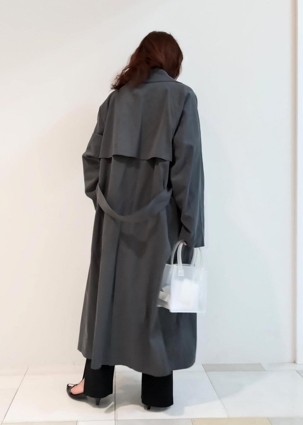 「24SS春の新作、ニットパンツ、SAINT JAMES、セントジェームス、AMOMENTO、アモーメント、ADAM ET ROPÉ、FEMME、サステナブル、骨格ウェーブ、ブルべ、きれいめカジュアル、大人カジュアル、春、春コーデ」｜「ADAM ET ROPE'の【サステナブル】ナロークロスストラップサンダル（サンダル、ブラック系）」を使った、enokiさん（レディース・157cm）の春コーディネートの3枚目の写真