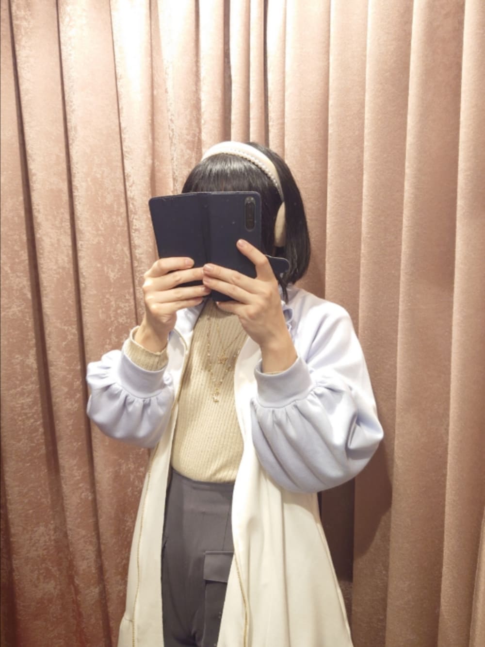 「axes femme、axes femme POETIQUE、お洒落さんとつながりたい、ネックレス、カチューシャ」｜「axes femme POETIQUEの２連カチューシャ（カチューシャ、ホワイト系）」を使った、にゅーさんさん（メンズ・158cm）の冬コーディネートの2枚目の写真