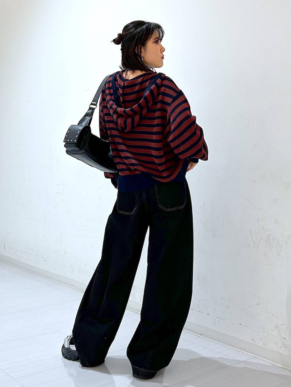 「低身長、カジュアル、差し色コーデ、休日コーデ、PAGEBOY、どっと変わっちゃえ、骨格ウェーブ_PAGEBOY」｜「PAGEBOYのリバーシブルリングベルト（ベルト、ブラック系）」を使った、ayaさん（レディース・152cm）の夏コーディネートの5枚目の写真