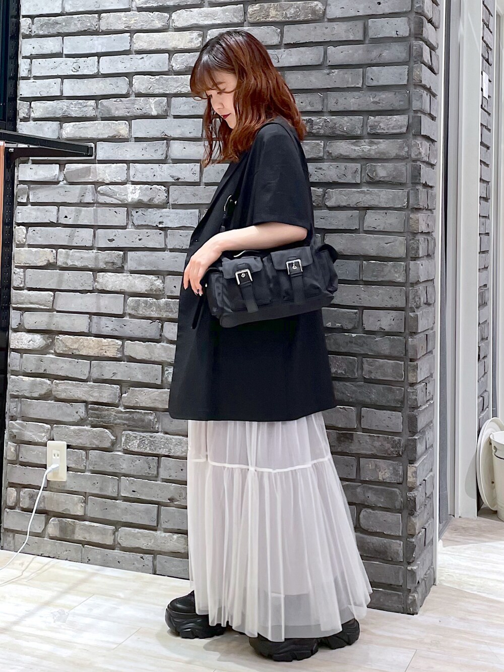 「きれいめカジュアル、休日スタイル、低身長コーデ、チュールスカート、デートコーデ、夏ファッション、PAGEBOY、ジャケット、骨格ウェーブ、レディースファッション」｜「PAGEBOYのレイヤードチュールスカート（スカート、ホワイト系）」を使った、ayaさん（レディース・152cm）の春コーディネートの3枚目の写真