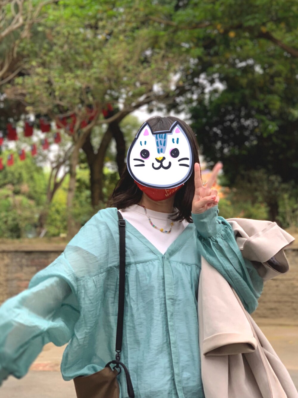 「ootd、春コーデ、spring、travel、oversize」｜「NETのアイテム（デニムパンツ、ブルー系）」を使った、cleankeepさん（レディース・162cm）の春コーディネートの2枚目の写真