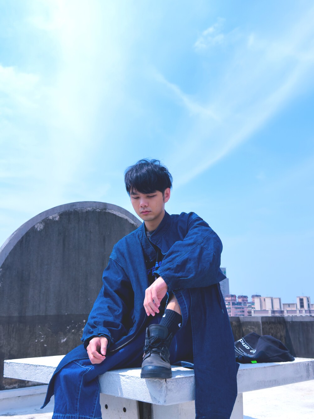 「休日スタイル、ootd」｜「forksy.の【forksy.】２WAYデニムモッズコート/ベスト（モッズコート、ブルー系）」を使った、HEXA🇹🇼さん（メンズ・183cm）の春コーディネートの3枚目の写真