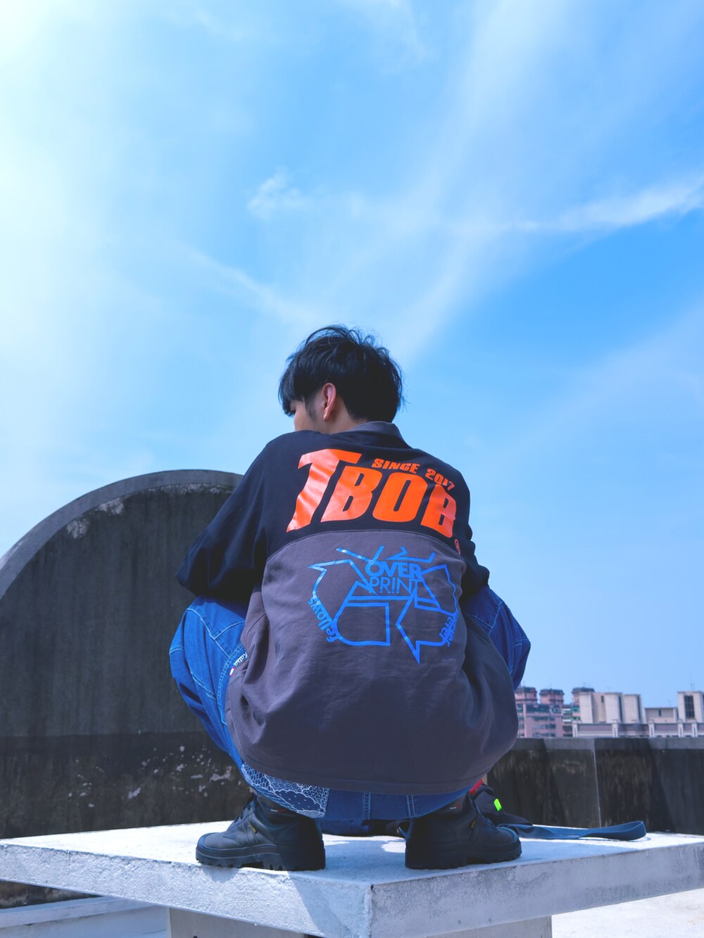 「休日スタイル、ootd」｜「forksy.の【forksy.】２WAYデニムモッズコート/ベスト（モッズコート、ブルー系）」を使った、HEXA🇹🇼さん（メンズ・183cm）の春コーディネートの5枚目の写真