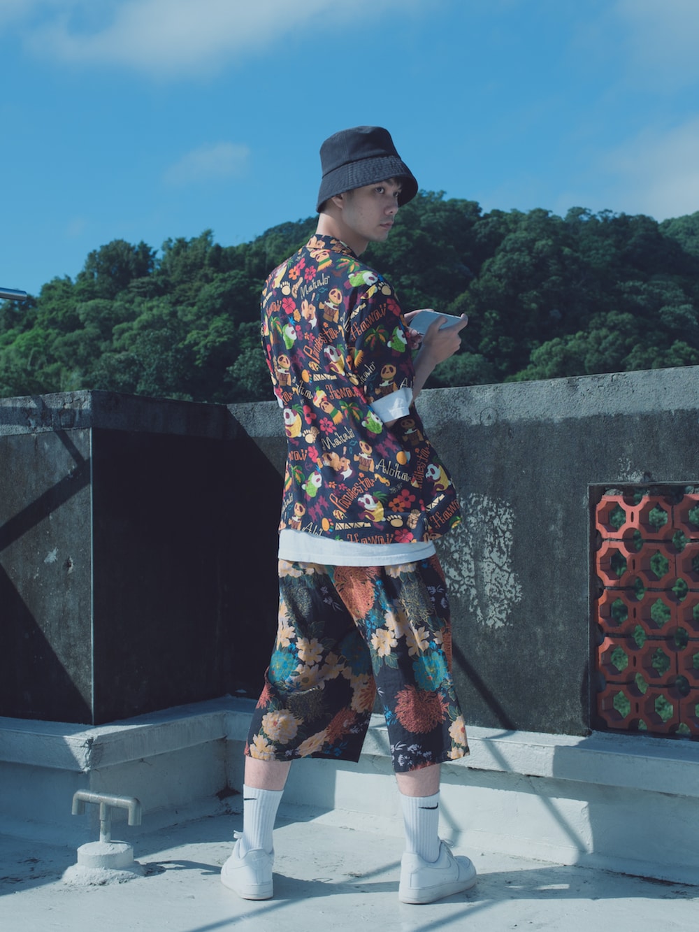 「おでかけコーデ、秋服、秋っぽコーデ更新中、ootd」｜「XRAGEのアイテム（帽子、ブラック系）」を使った、HEXA🇹🇼さん（メンズ・183cm）の秋コーディネートの5枚目の写真