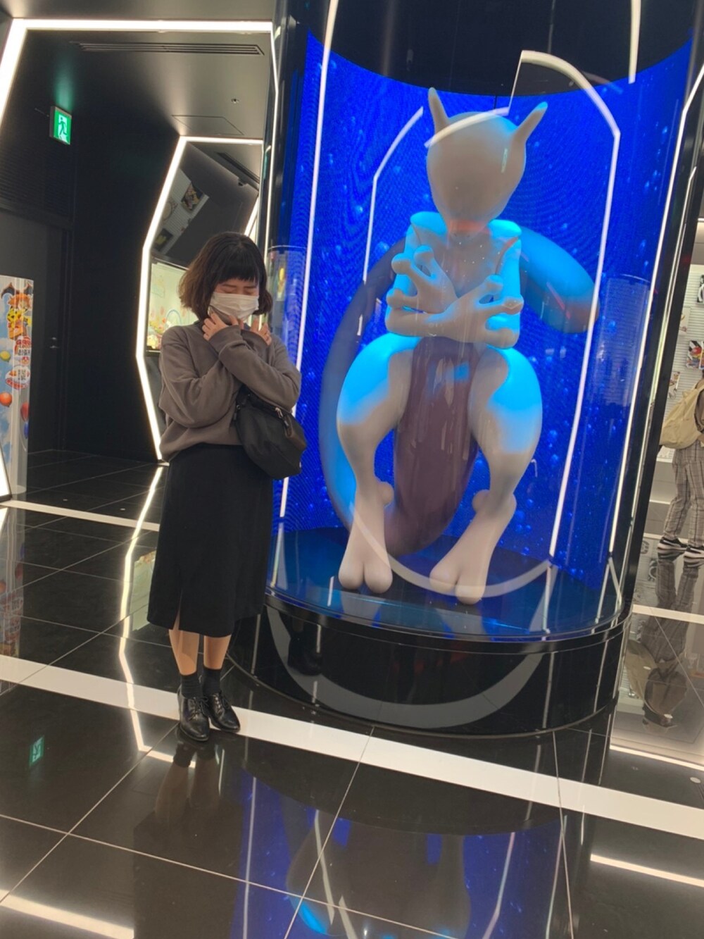 「春、大人コーデ、カジュアルコーデ、オトナカジュアル、スカートスタイル、ショートブーツ、低身長」｜「enchantedの本革ポインテッドレースアップシューズ（ドレスシューズ、ブラック系）」を使った、bottivnさん（レディース・150cm）の冬コーディネートの2枚目の写真