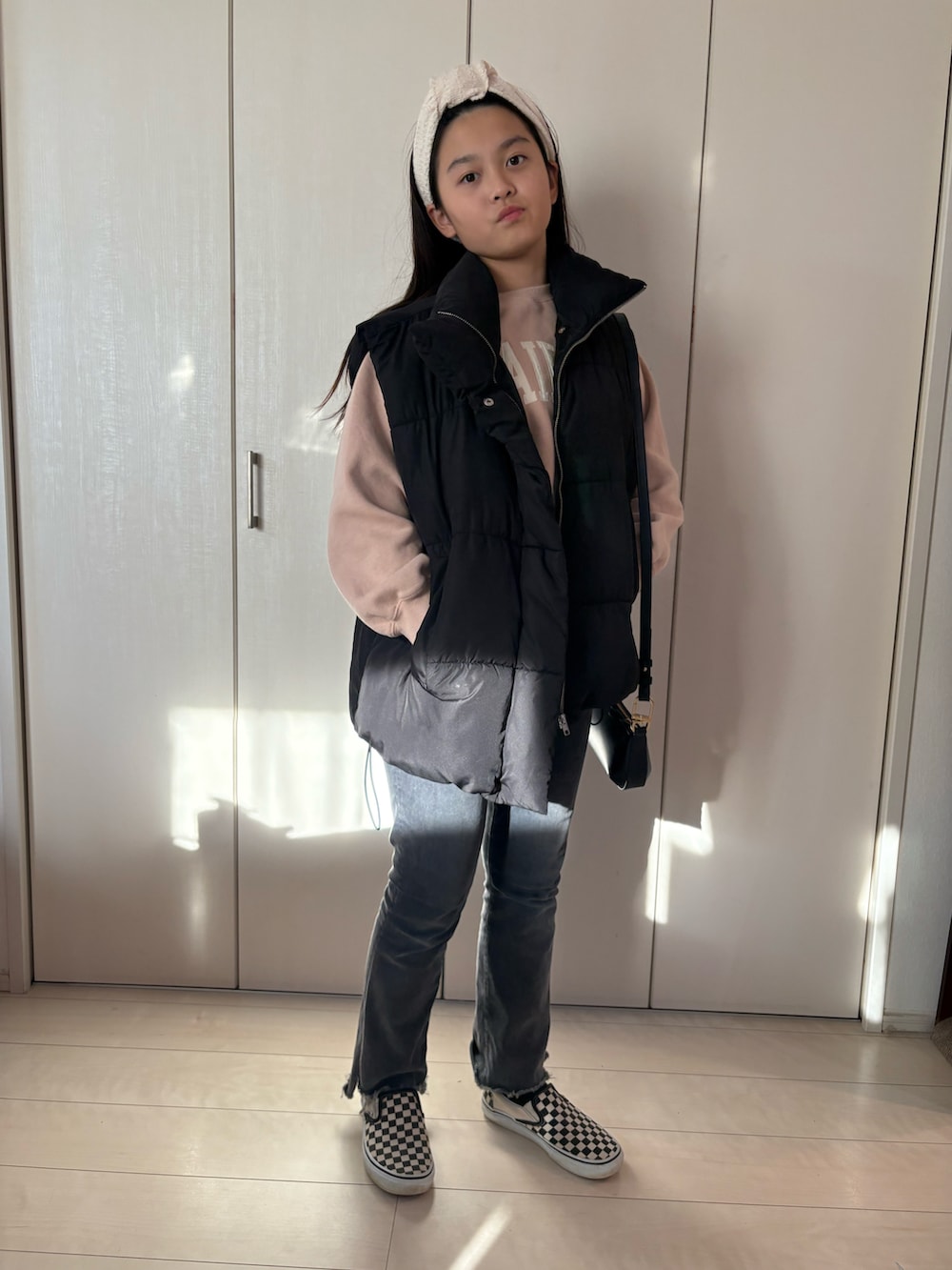 「VANSのアイテム（スニーカー、その他）」を使った、音羽さん（骨格ウェーブ・レディース・145cm）の秋コーディネートの3枚目の写真