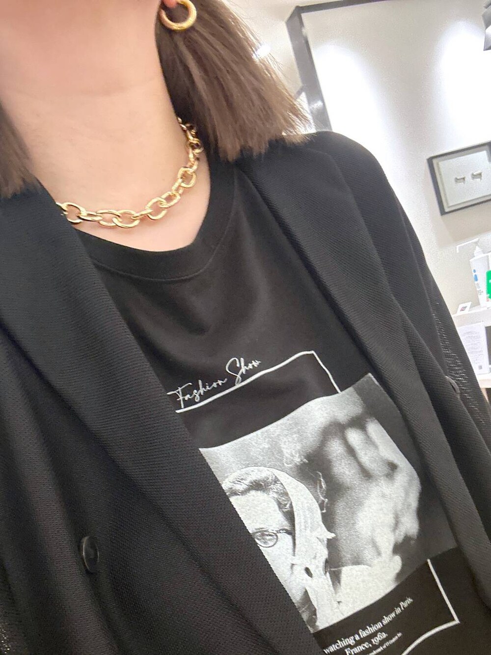 「スウェット、ブランドミックス、夏コーデ、ナチュラル、きれいめ、モノトーン、apart by lowrys、カジュアル、Tシャツ、ラフ」|「BARNYARDSTORMのBARNYARDSTORM / ボリュームチェーンネックレス(ネックレス、ゴールド系)」を使った、ap erikaさん(レディース・157cm)の夏コーディネートの4枚目の写真