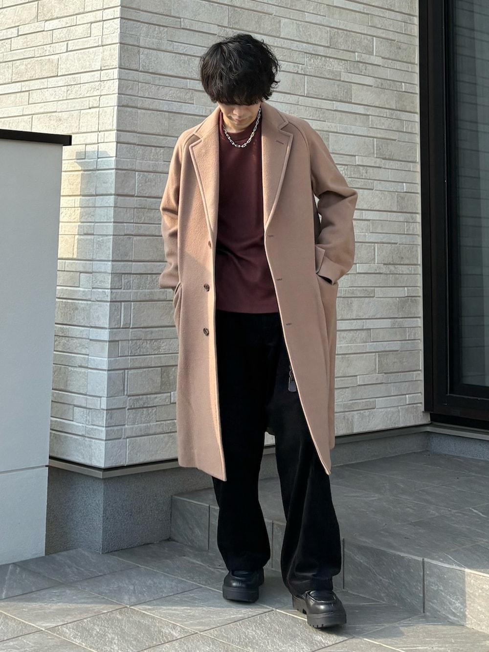 AURALEEのチェスターコート（ベージュ系）を使ったメンズ人気