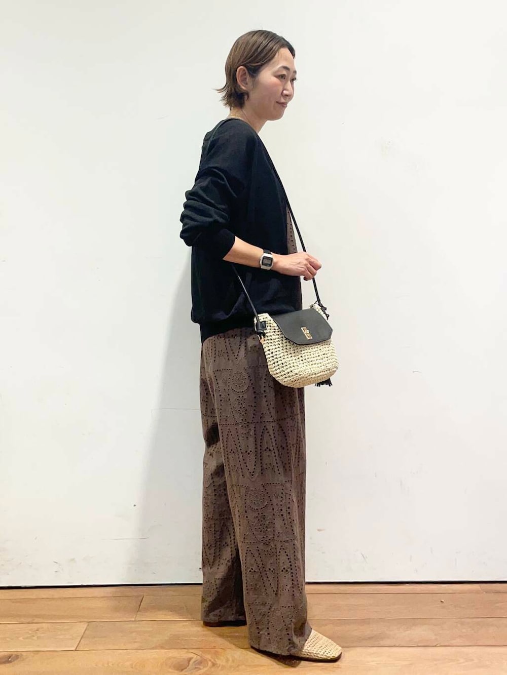 「大人カジュアル、urbanresearchdoors、ママコーデ、アーバンリサーチドアーズ、低身長コーデ、30代、ママファッション、キレイめカジュアル、夏の涼しげパンツコーデ」|「RODE SKOのペーパーコンビショルダーバッグ(ショルダーバッグ、ベージュ系)」を使った、urd_nanakoさん(レディース・154cm)の夏コーディネートの5枚目の写真