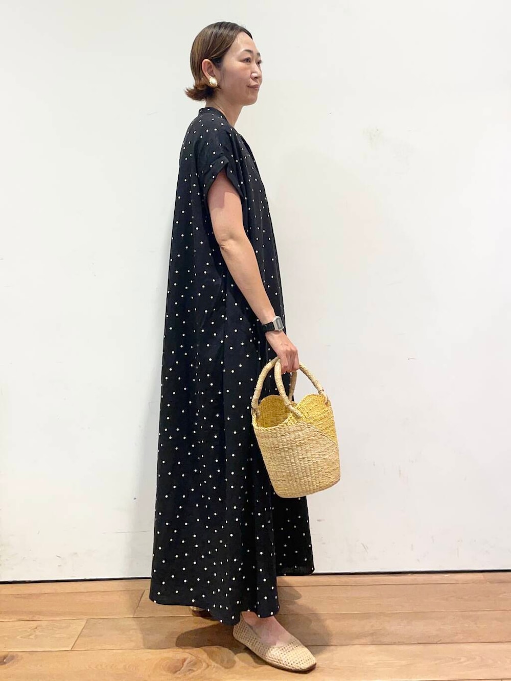 「大人カジュアル、urbanresearchdoors、ママコーデ、アーバンリサーチドアーズ、低身長コーデ、30代、ママファッション、キレイめカジュアル、リネン着こなし術」｜「RODE SKOの『MADE IN JAPAN』スクエアメッシュフラットシューズ（パンプス、ベージュ系）」を使った、urd_nanakoさん（レディース・154cm）の夏コーディネートの4枚目の写真