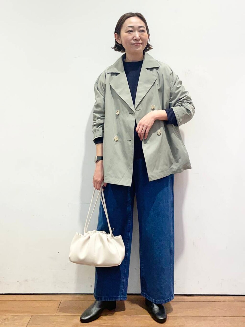 「大人カジュアル、urbanresearchdoors、ママコーデ、アーバンリサーチドアーズ、doors、低身長コーデ、30代、ママファッション、キレイめカジュアル、私の推しデニムスタイル」｜「RODE SKOの【MADE IN JAPAN】EMELINA プレーンブーツ（ブーツ、ブラック系）」を使った、urd_nanakoさん（レディース・154cm）の冬コーディネートの3枚目の写真