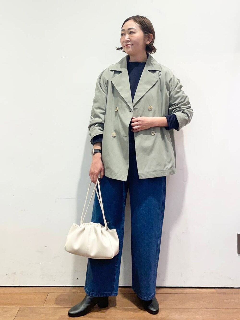 「大人カジュアル、urbanresearchdoors、ママコーデ、アーバンリサーチドアーズ、doors、低身長コーデ、30代、ママファッション、キレイめカジュアル、私の推しデニムスタイル」｜「RODE SKOの【MADE IN JAPAN】EMELINA プレーンブーツ（ブーツ、ブラック系）」を使った、urd_nanakoさん（レディース・154cm）の冬コーディネートの2枚目の写真
