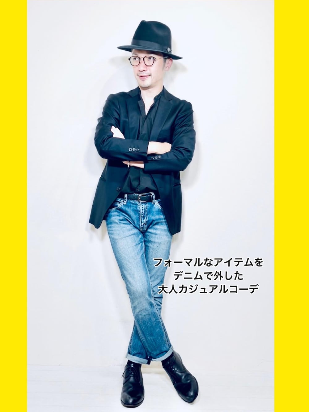 ブラック系のシャツ/ブラウス、ブラック系のドレスシューズを着用したメンズの秋コーディネートの2枚目の写真