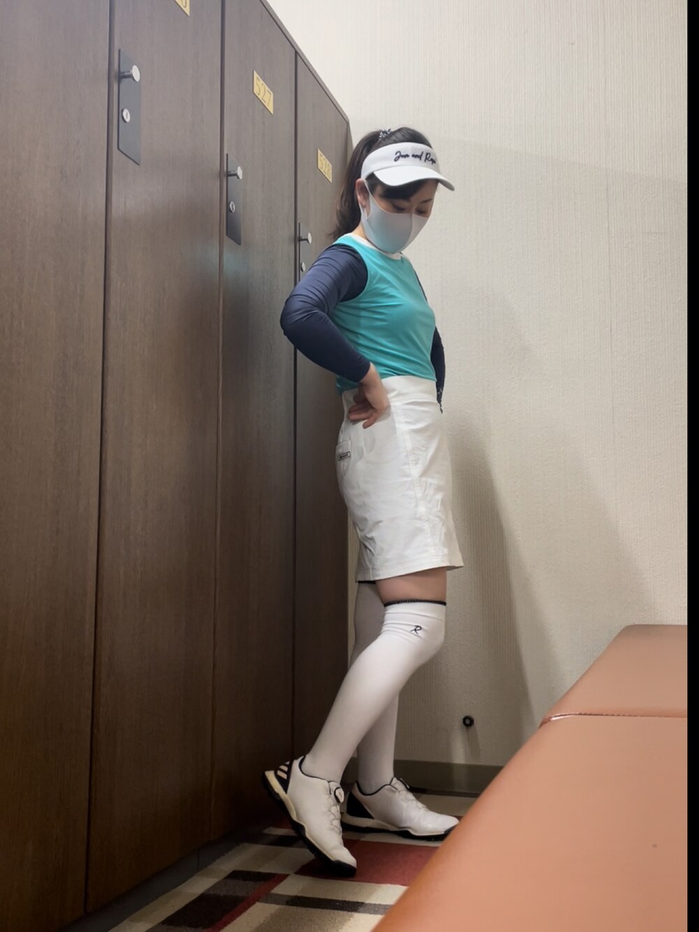 「ゴルフ、ゴルフウェア、ゴルフコーデ、ゴルフ女子」｜「JUN&ROPE'の【UV】【吸水速乾】切替ライン使いスリットノースリーブプルオーバー（Tシャツ/カットソー、グリーン系）」を使った、qurocheさん（レディース・156cm）の夏コーディネートの2枚目の写真