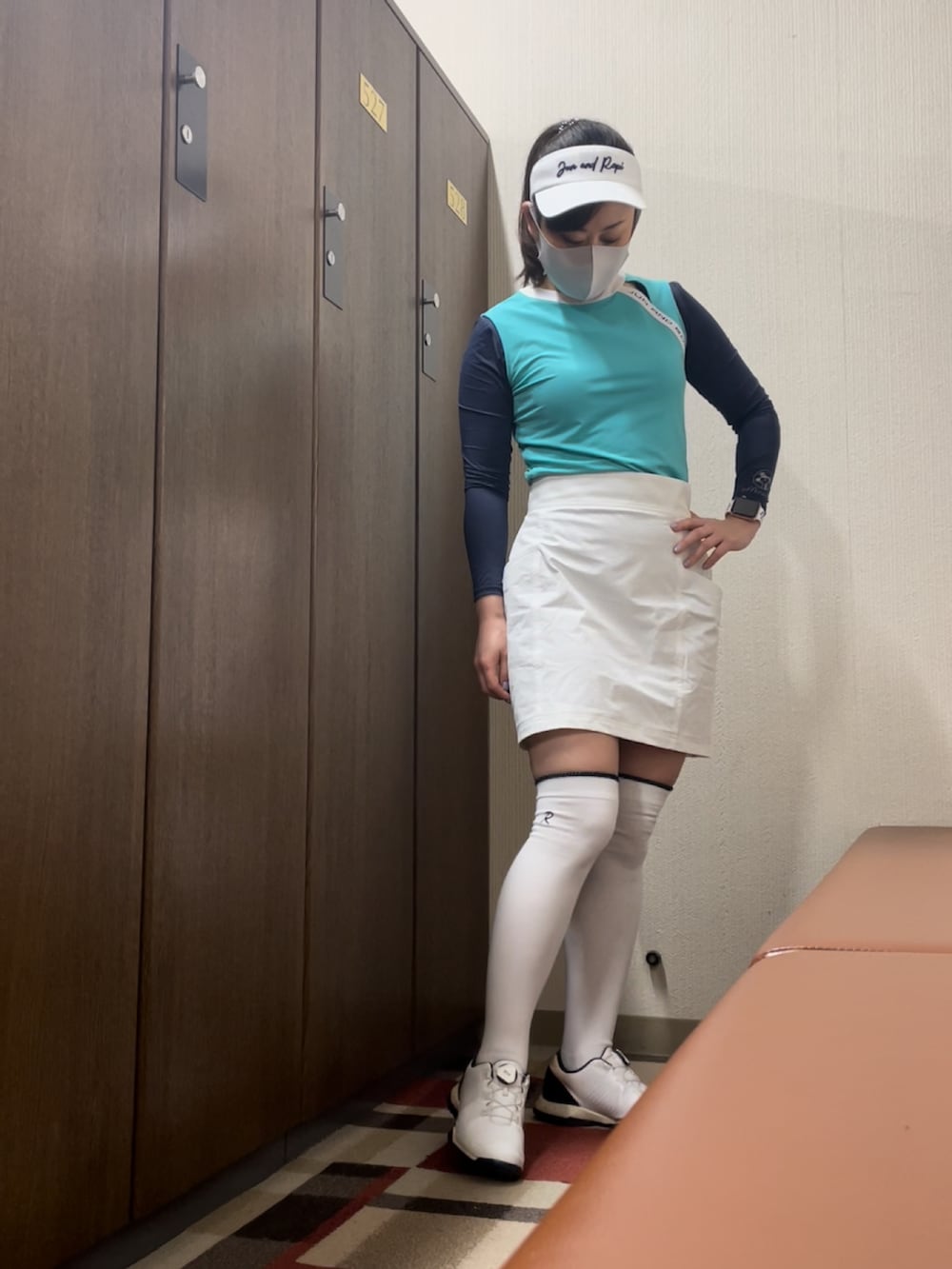 「ゴルフ、ゴルフウェア、ゴルフコーデ、ゴルフ女子」｜「JUN&ROPE'の【UV】【吸水速乾】切替ライン使いスリットノースリーブプルオーバー（Tシャツ/カットソー、グリーン系）」を使った、qurocheさん（レディース・156cm）の夏コーディネートの3枚目の写真