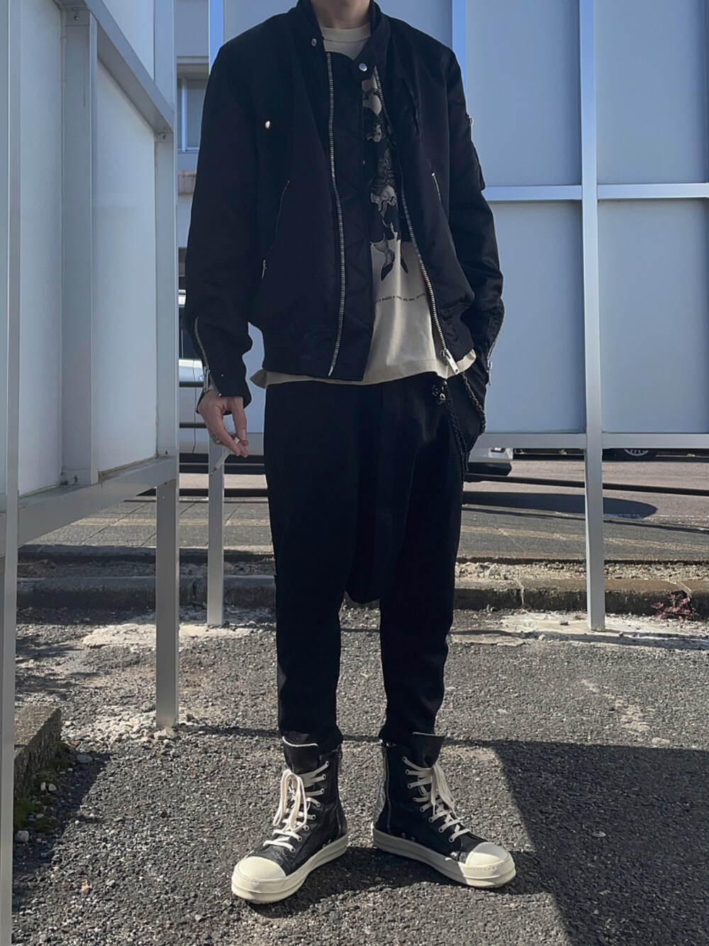 【カジュアルコーデの格上げ】RICK OWENS スニーカー リックオウエンス、バウハウスカーゴの合わせ方3選！ | TikTok