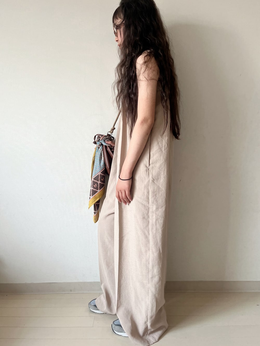 * 𝚝𝚘𝚛𝚒𝚌𝚘𝚝*さんの「大人のこなれカジュアル。フロントボタン使いサロペットパンツ（classicalelf）」を使ったコーディネートの4枚目の写真