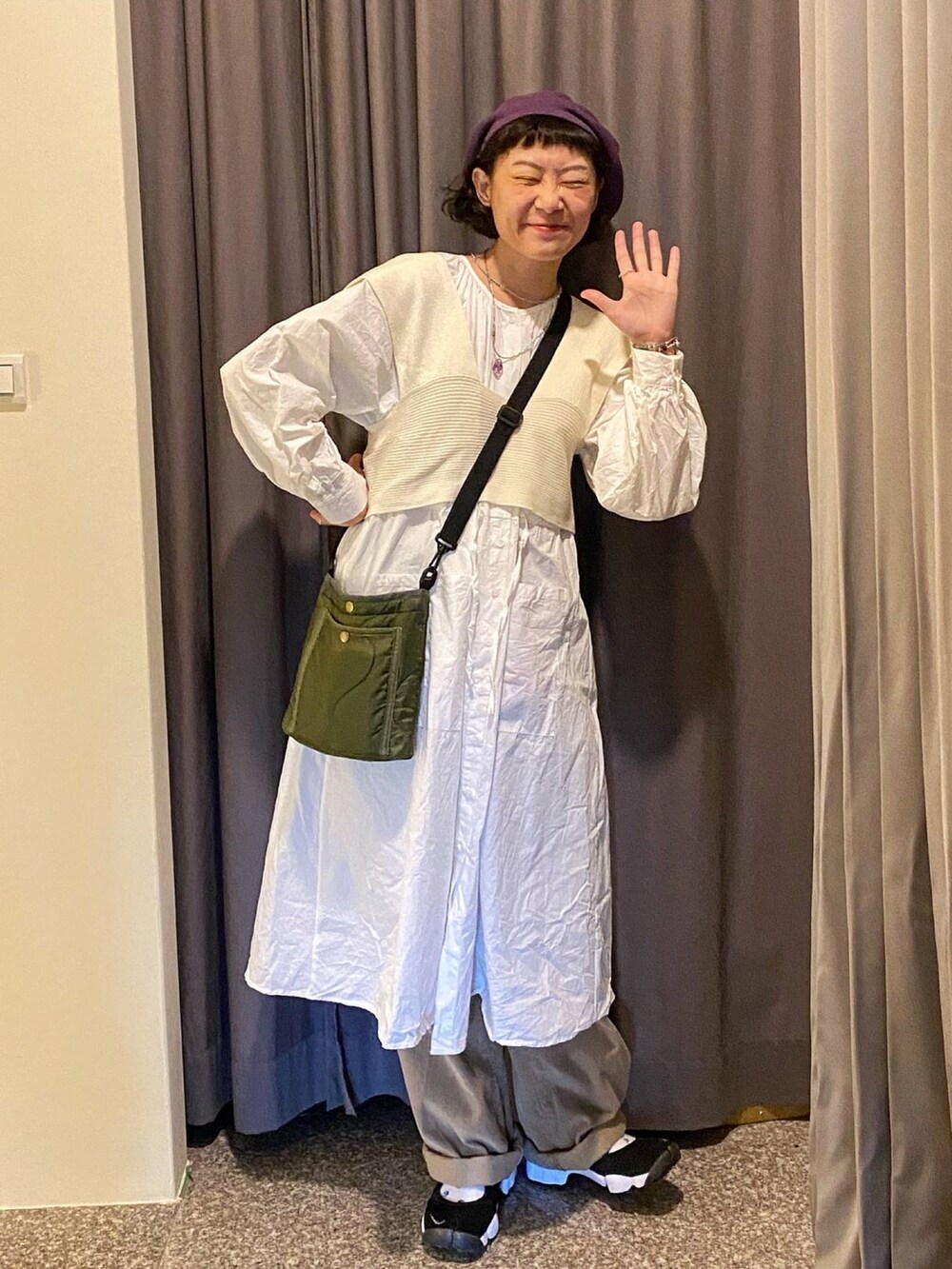 「M51、vintage、ootd、古着MIX、古着好きな人と繋がりたい」｜「NIKEのアイテム（スニーカー、シルバー系）」を使った、Yuさん（レディース・158cm）の秋コーディネートの3枚目の写真