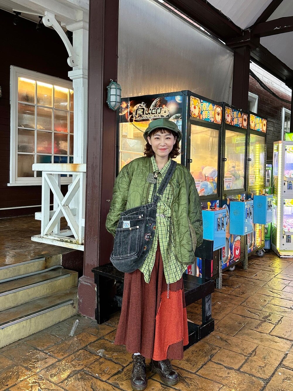 「大人カジュアル、秋冬、冬コーデ、低身長コーデ、秋コーデ、M65、ootd」｜「Dr. Martensのアイテム（その他シューズ、ブラウン系）」を使った、Yuさん（レディース・158cm）の秋コーディネートの2枚目の写真