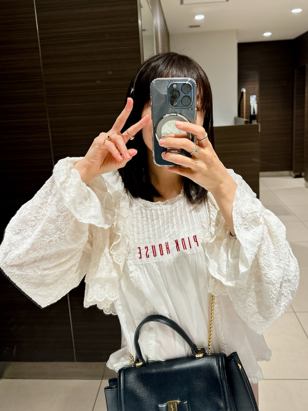 「秋服、パンツコーデ、残暑コーデ、レイヤードスタイル、ボレロ、レザー、レイヤード」｜「Dr. MartensのDr. Martens/ドクターマーチン 1461 QUAD 3 ホール シューズ 25567001（ドレスシューズ、ブラック系）」を使った、Hidemi さん（レディース・153cm）の秋コーディネートの2枚目の写真