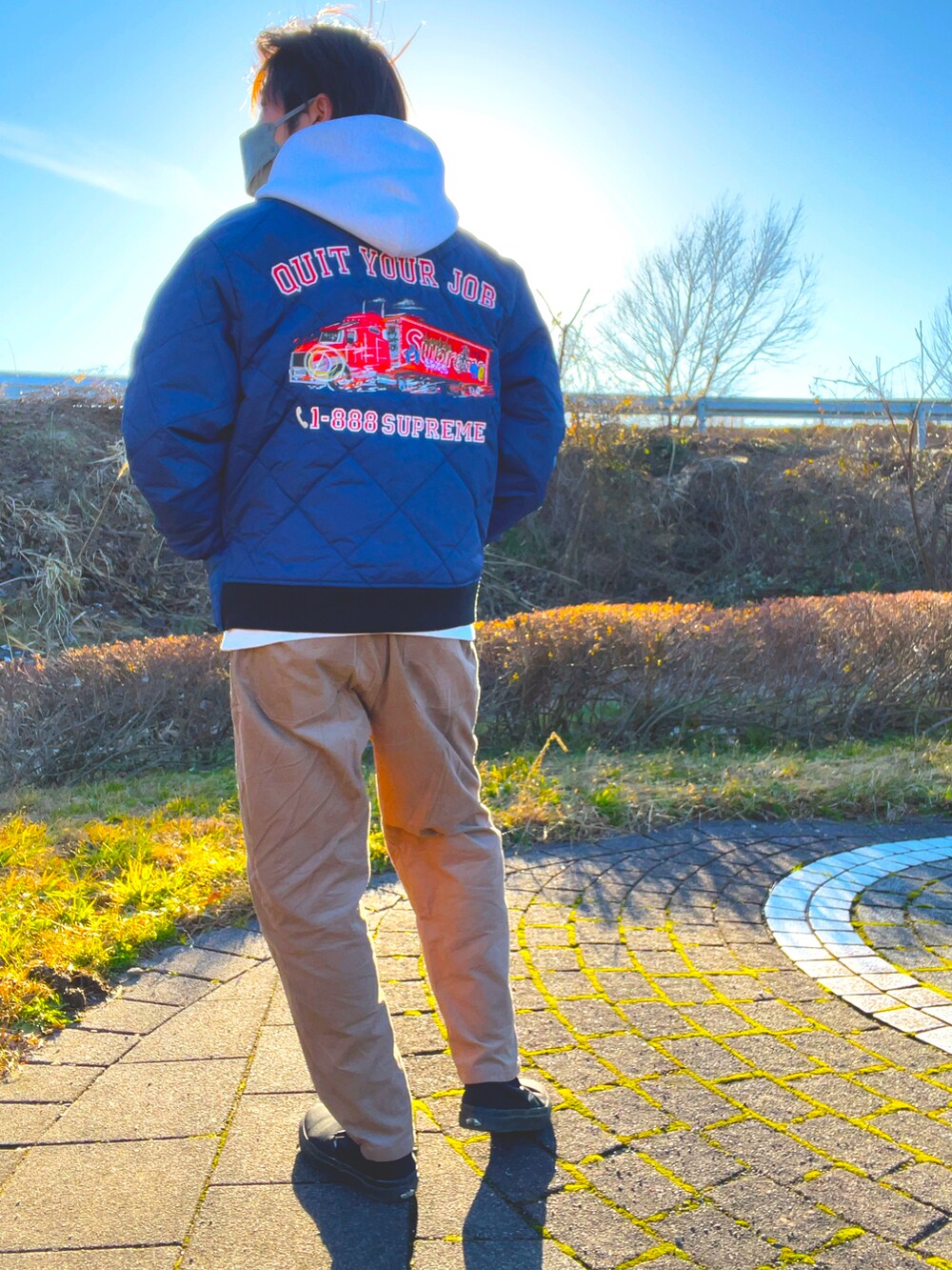 「supreme、pouvoir individuel、GU、私の推しブランド、パーカーコーデ」｜「Supreme のアイテム（MA-1、ブルー系）」を使った、Captain  Donさん（メンズ・174cm）の冬コーディネートの2枚目の写真
