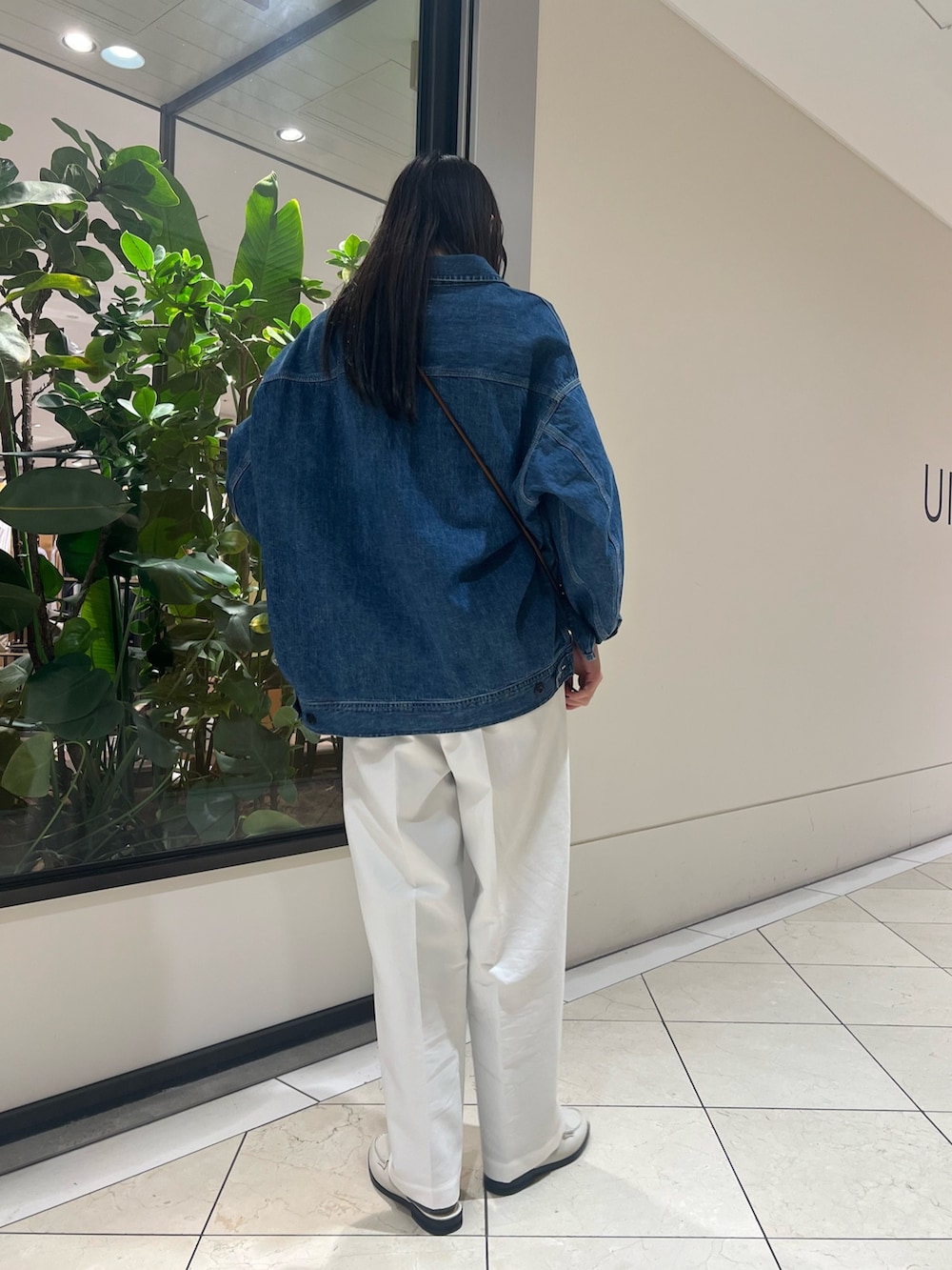 とやま(URBAN RESEARCH なんばCITY)|Leeのデニムジャケットを使ったコーディネート - WEAR