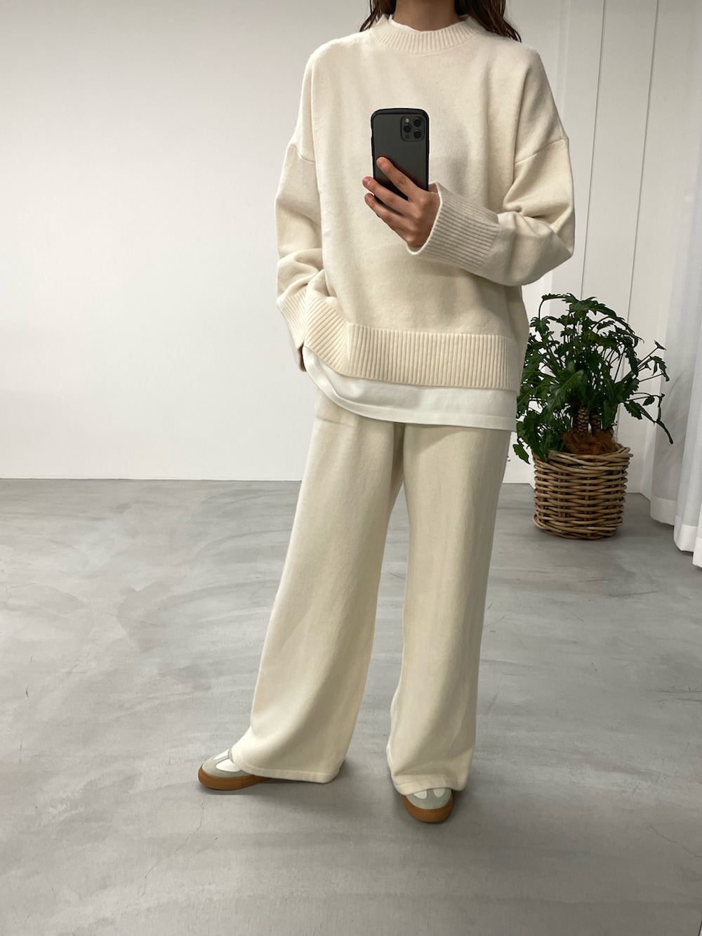 YA-YA WhaleウールモッサCスタジャンを使ったショップスタッフの