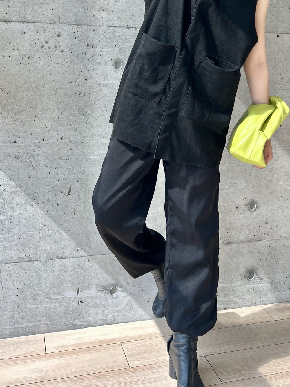 ENOF（イナフ）の「suede vest（ベスト）」 - WEAR