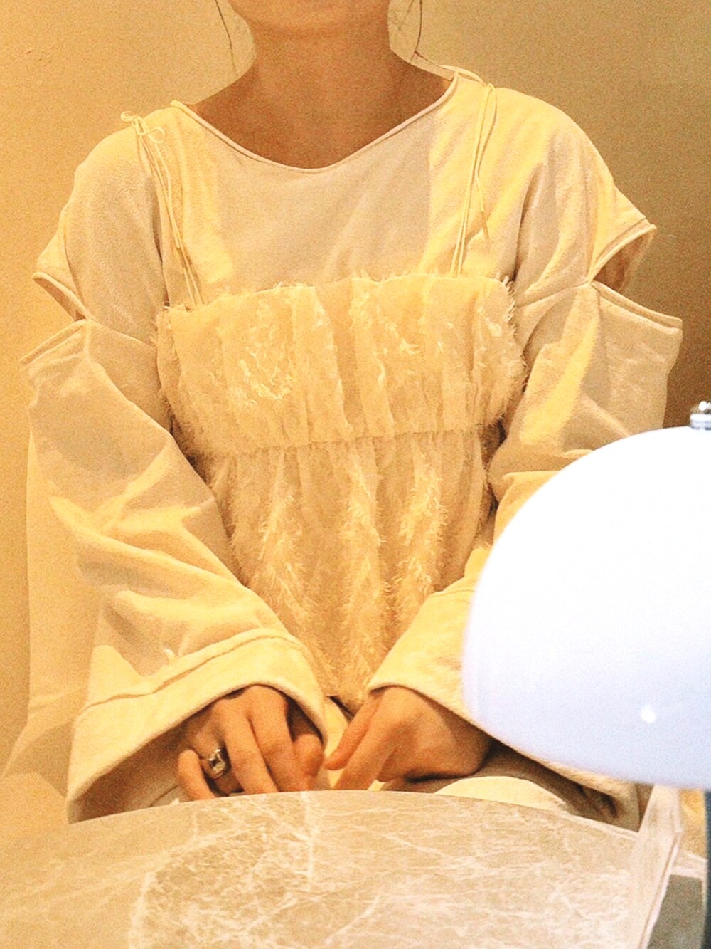 「休日スタイル、淡色コーデ、大人ガーリー、低身長コーデ、ローリーズスタイル_LOWRYS FARM」｜「LOWRYS FARMのアイテム（ワンピース、ホワイト系）」を使った、minnさん（レディース・154cm）の夏コーディネートの2枚目の写真