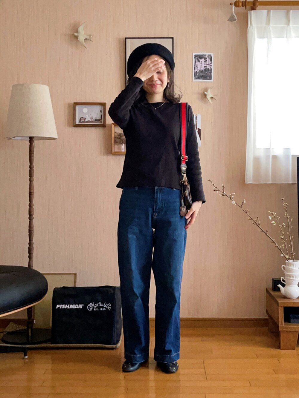 「おしゃれさんと繋がりたい、低身長女子、骨格ナチュラル」｜「martiniqueのmartinique/パールフライスプルオーバー（Tシャツ/カットソー、ブラック系）」を使った、ukiさん（骨格ナチュラル・レディース・154cm）の冬コーディネートの2枚目の写真