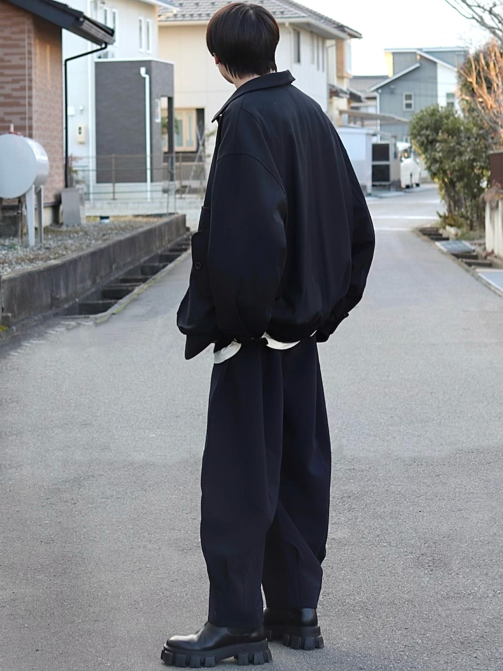 「VOAAOVの【VOAAOV】 vintage wool wide blouson（ブルゾン、ブラック系）」を使った、ろむしさん（メンズ・174cm）の冬コーディネートの2枚目の写真