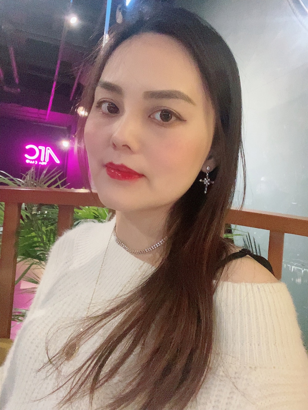 「Photoshoot、ootd、rock、cool、shein、LONGCHAMP、ANNA SUI、Loved」｜「lovedのアイテム（イヤリング、ゴールド系）」を使った、Biffi Fu  🇹🇼さん（レディース・166cm）の冬コーディネートの5枚目の写真