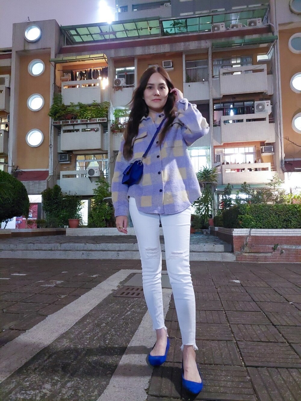 「Photoshoot、night、nightout、romantic、purple、blue、SHEIN、somethingborrowed」｜「SHEINのアイテム（ニット/セーター、パープル系）」を使った、Biffi Fu  🇹🇼さん（レディース・166cm）の冬コーディネートの2枚目の写真