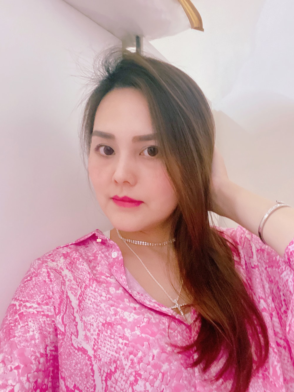 「ootd、Photoshoot、ZARA、Magenakelly、shein、pink、beige、blingbling、spring、rainyday」｜「ZARAのアイテム（シャツ/ブラウス、ピンク系）」を使った、Biffi Fu  🇹🇼さん（レディース・166cm）の春コーディネートの3枚目の写真