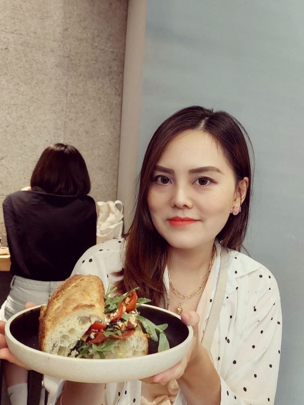 「Photoshoot、ootd、SHEIN、beige、somethingborrowed、Magenakelly、ZARA、monday、CHILL、summer」｜「ZARAのアイテム（ベスト、その他）」を使った、Biffi Fu  🇹🇼さん（レディース・166cm）の夏コーディネートの5枚目の写真