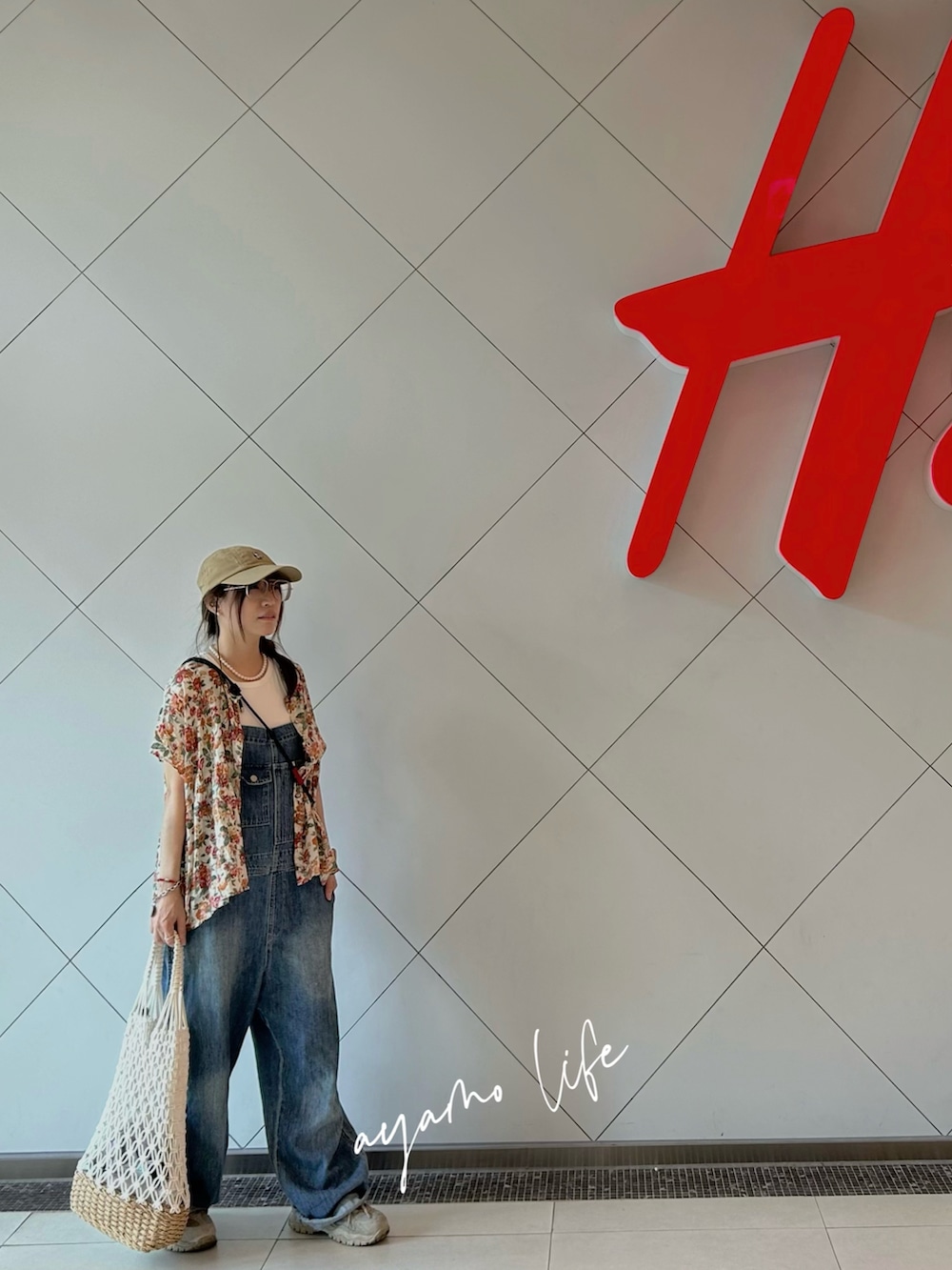 「ootd、夏コーデ」｜「Samansa Mos2のアイテム（サロペット/オーバーオール、ブルー系）」を使った、ドドちゃんさん（レディース・148cm）の夏コーディネートの3枚目の写真