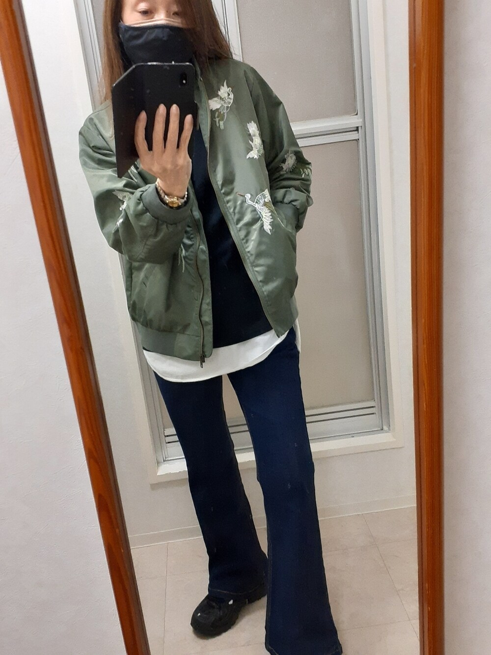 「Re:EDITのアイテム（スカジャン、グリーン系）」を使った、ribenjicyanさん（レディース・154cm）の秋コーディネートの2枚目の写真