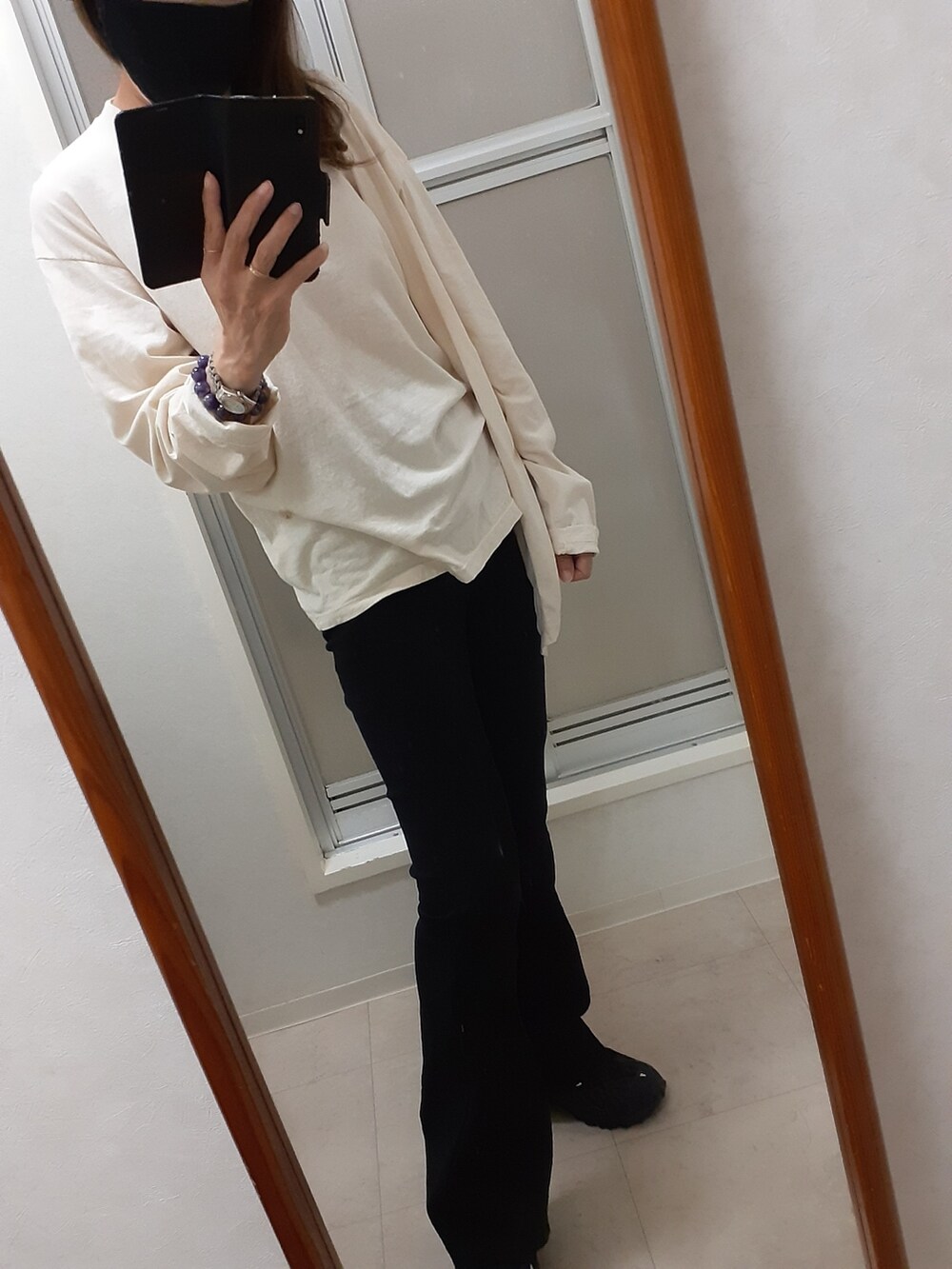 「Guessのアイテム（ハット、ブルー系）」を使った、ribenjicyanさん（レディース・154cm）の秋コーディネートの2枚目の写真