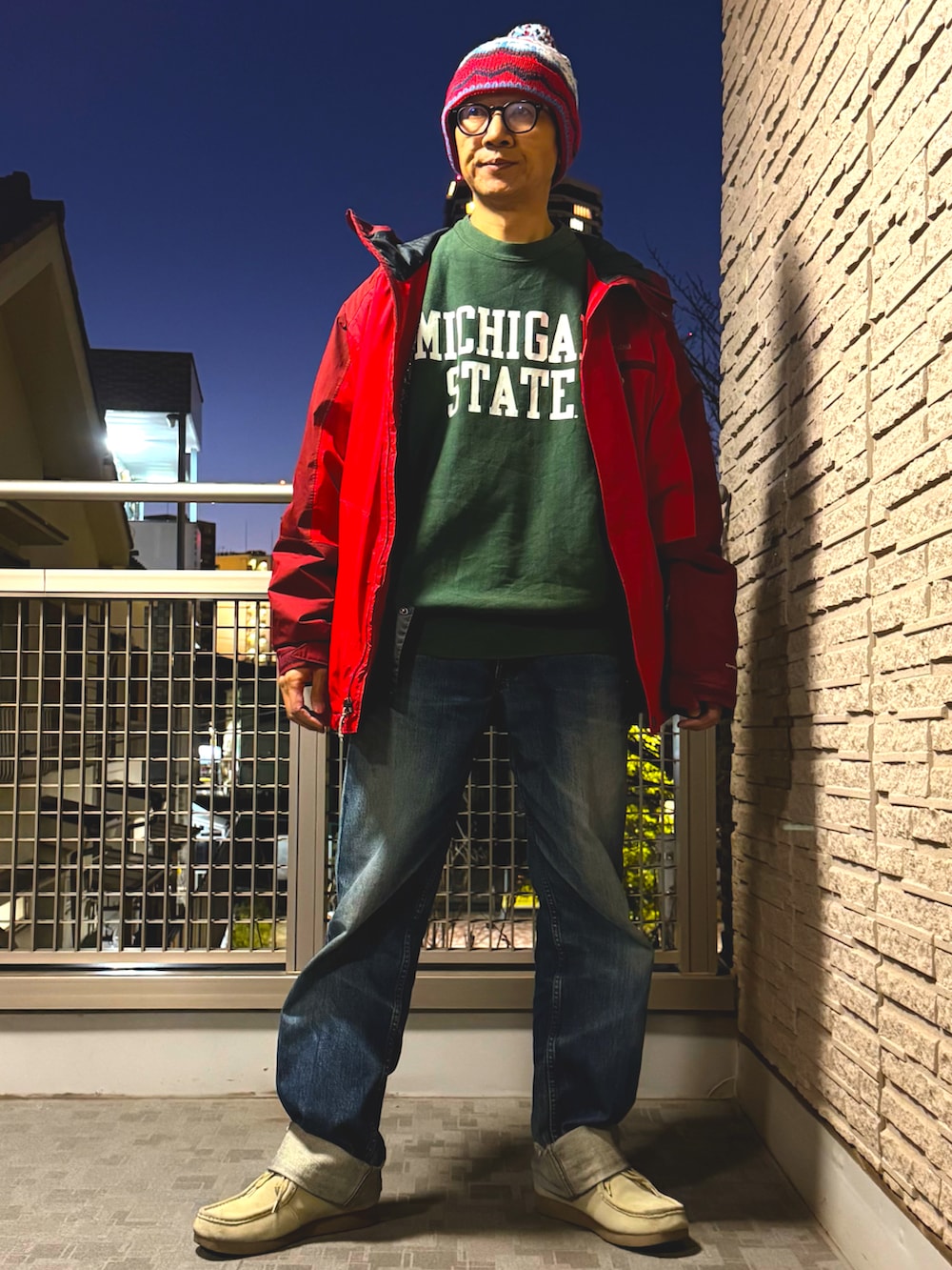 「ニット帽、アメリカンイーグル、チャンピオン、リバースウィーブ、グリーン、スウェット、リーバイス、デニム、古着MIX、GU、モカシン、真冬のあったかスタイル、アメカジ、いいね、save、フォローお願いします🤑、古着コーデ」｜「American Eagleのアイテム（ニットキャップ/ビーニー、その他）」を使った、☠️HiRoC☠️さん（メンズ・171cm）の冬コーディネートの2枚目の写真
