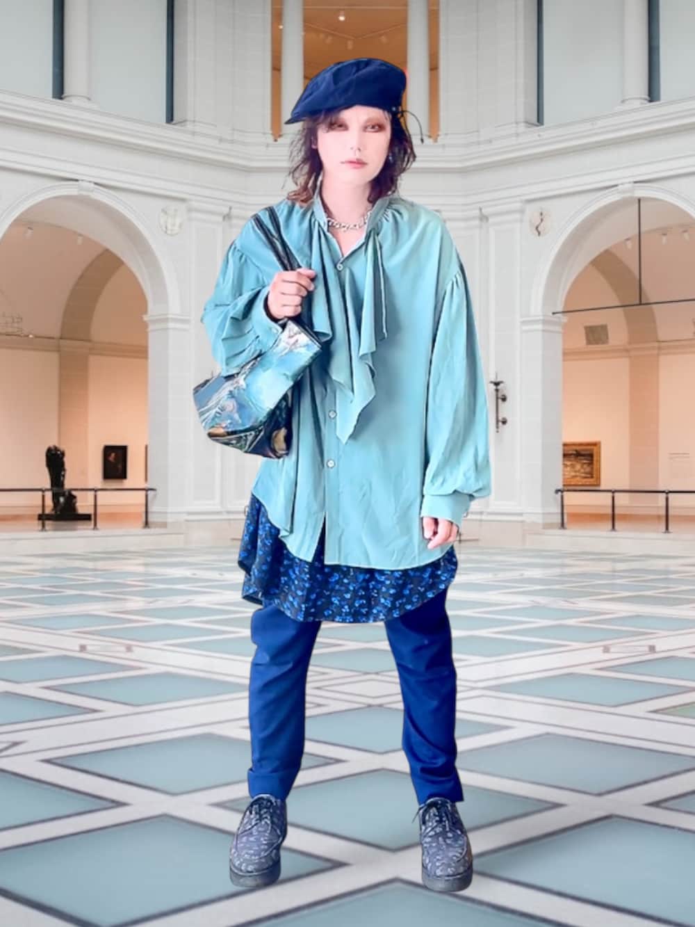 「美術館コーデ、フリル、フリルトップス、レイヤードスタイル」｜「LAD MUSICIANのアイテム（シャツ/ブラウス、グリーン系）」を使った、ケンさん（メンズ・163cm）の夏コーディネートの2枚目の写真