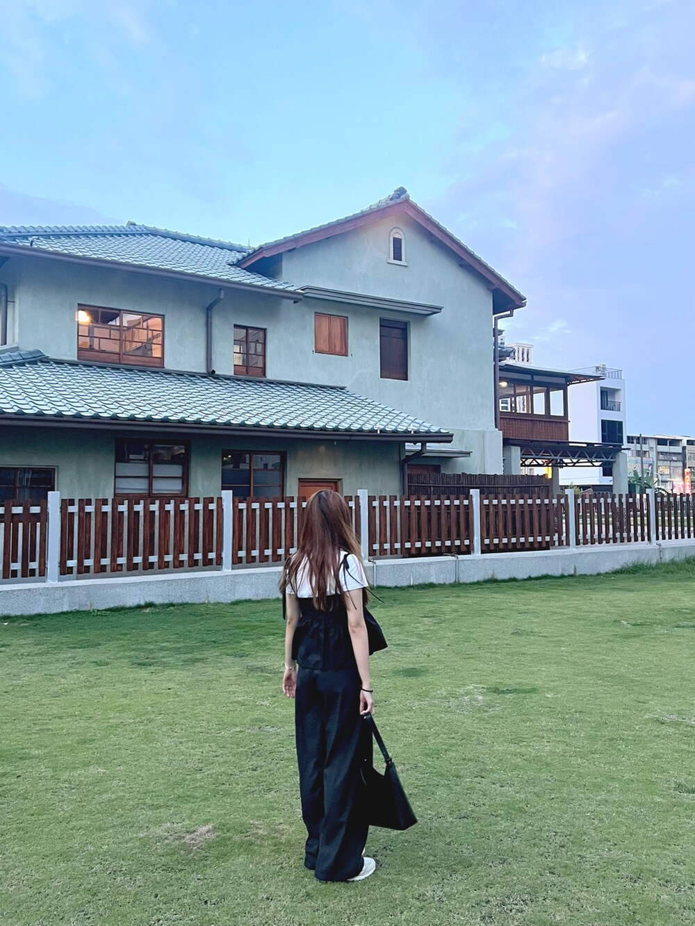 「ootd、初秋コーデ、今日のコーデ、fallstyle」｜「QUEEN SHOPのアイテム（キャミソール、ブラック系）」を使った、yii93さん（レディース・155cm）の秋コーディネートの2枚目の写真