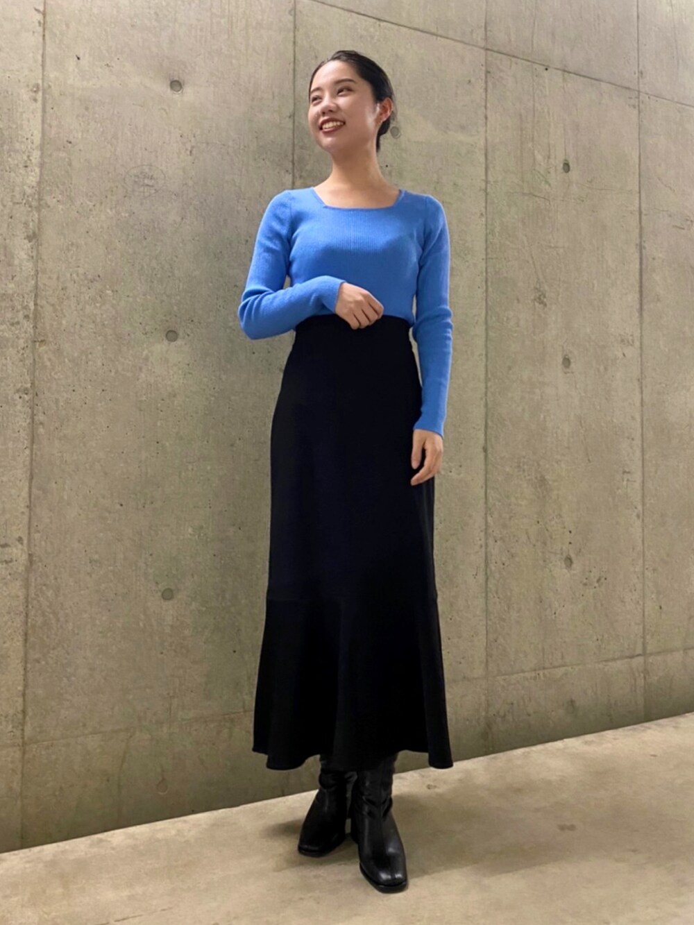 「チェック、ジャケット、ショートブーツ、カラーニット、SENSEOFPLACE、マーメイドスカート、センスオブプレイス、韓国ファッション、SENSE OF PLACE by URBAN RESEAR、カラーパレット」|「SENSE OF PLACE by URBAN RESEARCHのチェックテーラードジャケット(テーラードジャケット、その他)」を使った、yuiさん(レディース・156cm)の冬コーディネートの2枚目の写真