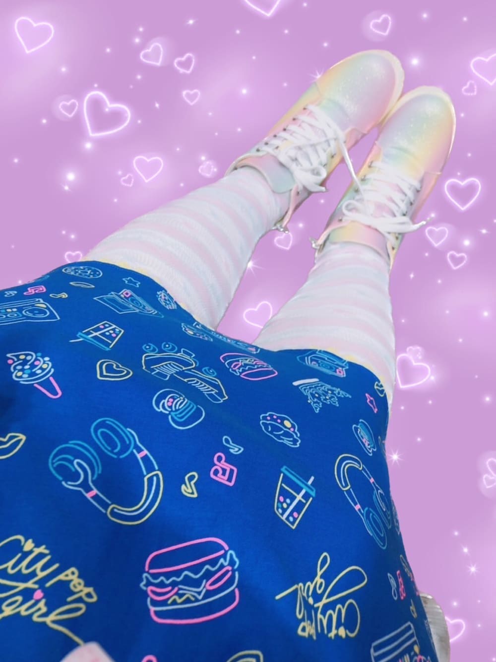 「OOTD、ハンドメイドロリィタ、ネオンカラー、ロリィタ、カジュアルロリィタ、ピンク髪、プラスサイズ、おしゃれさんと繋がりたい」｜「Handmadeのアイテム（スカート、ブルー系）」を使った、しろうさぎさん（レディース・155cm）の秋コーディネートの2枚目の写真