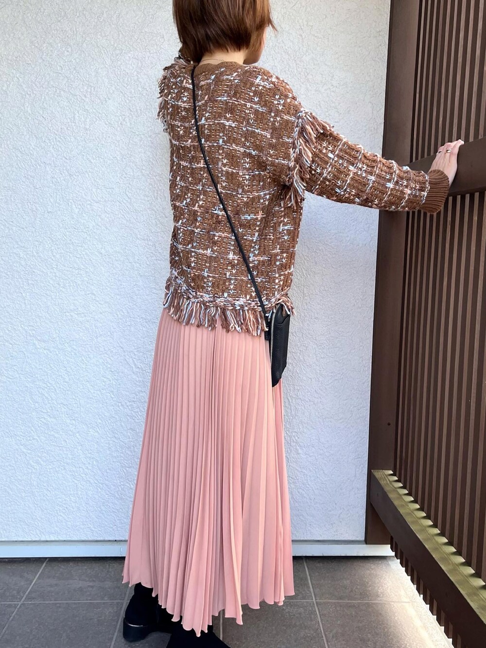 「カジュアル、秋コーデ、おしゃれさんと繋がりたい、ロングスカート」｜「B:MING LIFE STORE by BEAMSのアイテム（スカート、ピンク系）」を使った、えりりんさん（レディース・161cm）の秋コーディネートの3枚目の写真