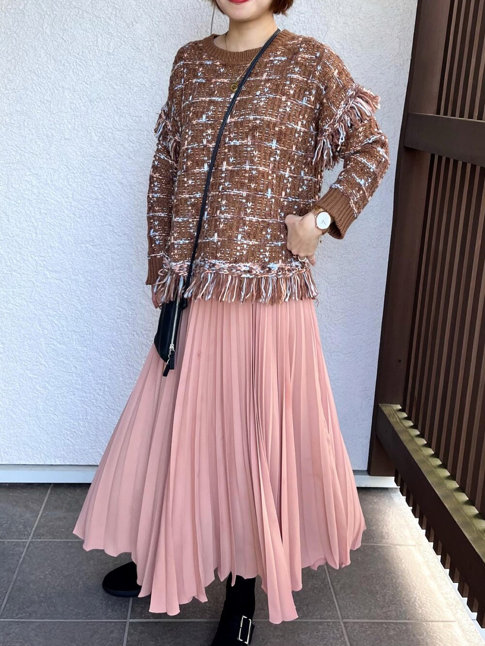 「カジュアル、秋コーデ、おしゃれさんと繋がりたい、ロングスカート」｜「B:MING LIFE STORE by BEAMSのアイテム（スカート、ピンク系）」を使った、えりりんさん（レディース・161cm）の秋コーディネートの2枚目の写真