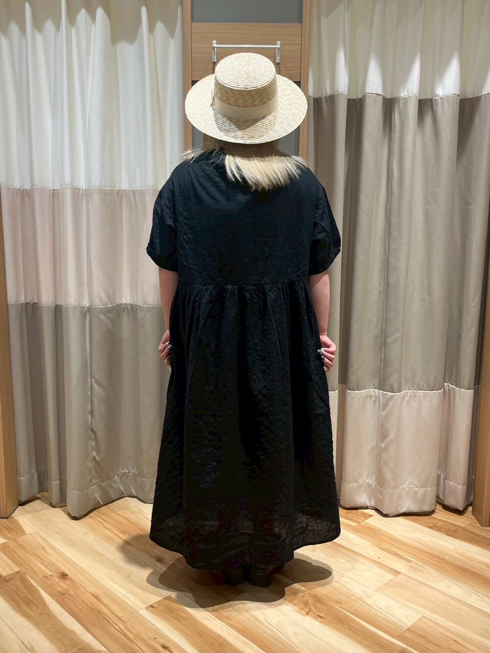 「Samansa Mos2、サマンサモスモス、ガーリーコーデ、モノトーン、ブラック、レース、切り替え、ワンピース、キナリ、リボン、カンカン帽、夏コーデ、低身長コーデ」｜「リボンカンカン帽のアイテム（帽子、ホワイト系）」を使った、さっち🐾さん（レディース・152cm）の夏コーディネートの3枚目の写真